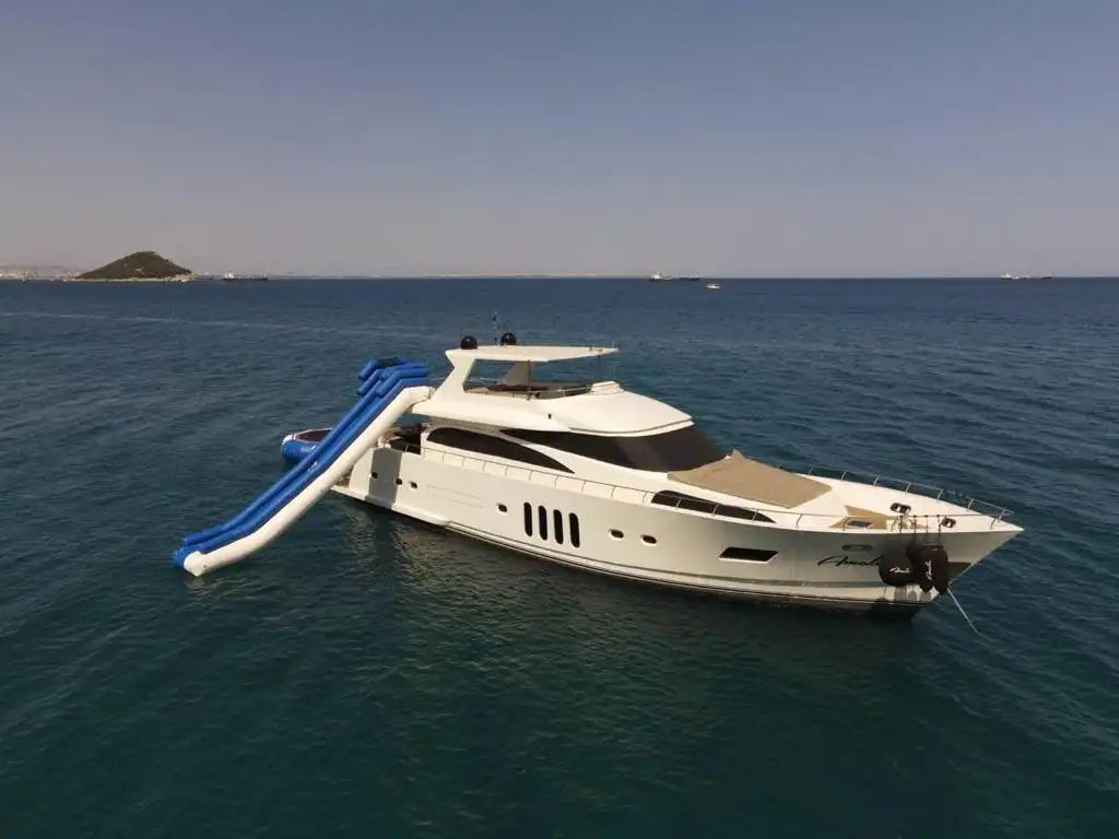 Antalya Yat Kiralama 27m Waterpark 85